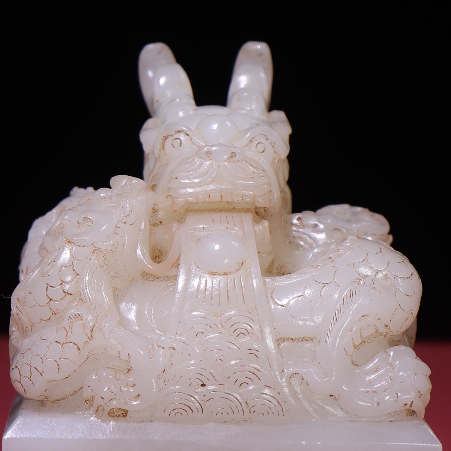 A0079 Vintage Chinese Qing Dynasty White Hetian Jade Carved Fortune Dragon Seal