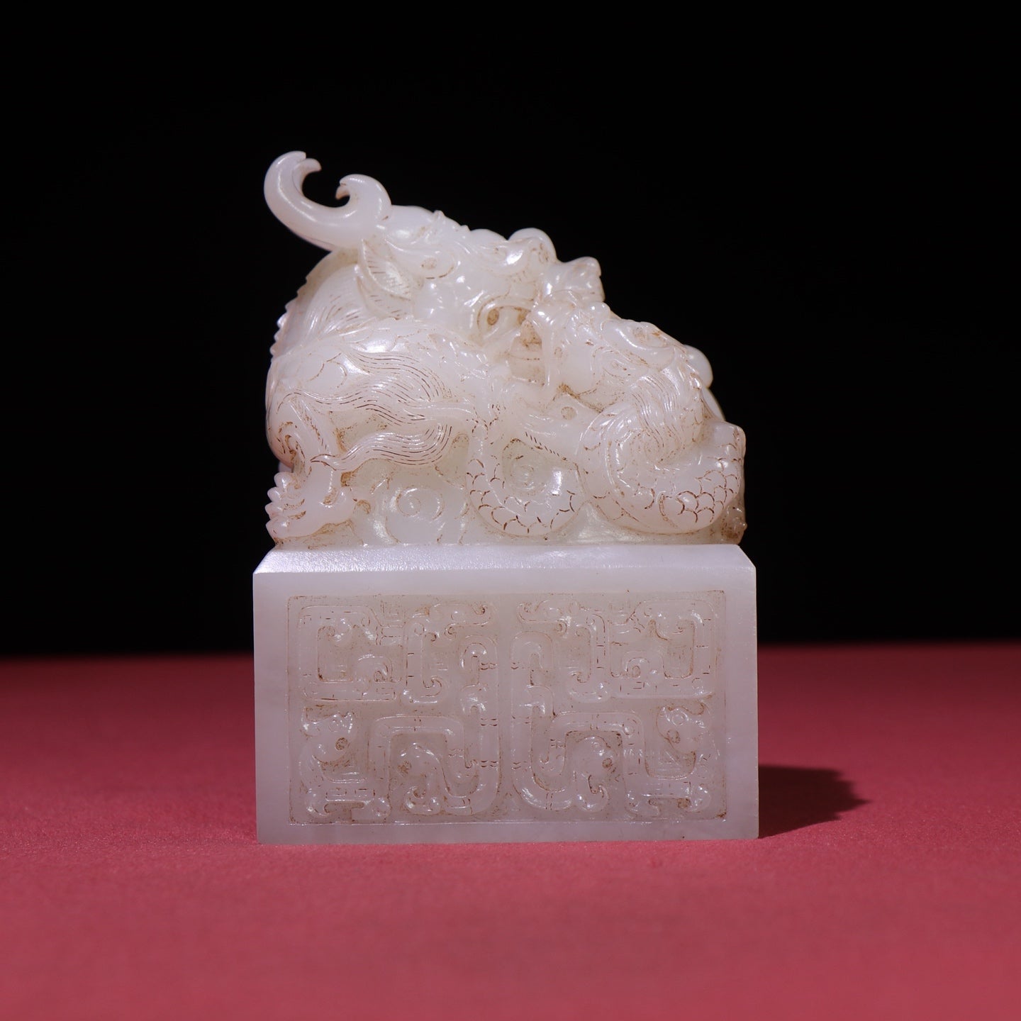 A0079 Vintage Chinese Qing Dynasty White Hetian Jade Carved Fortune Dragon Seal