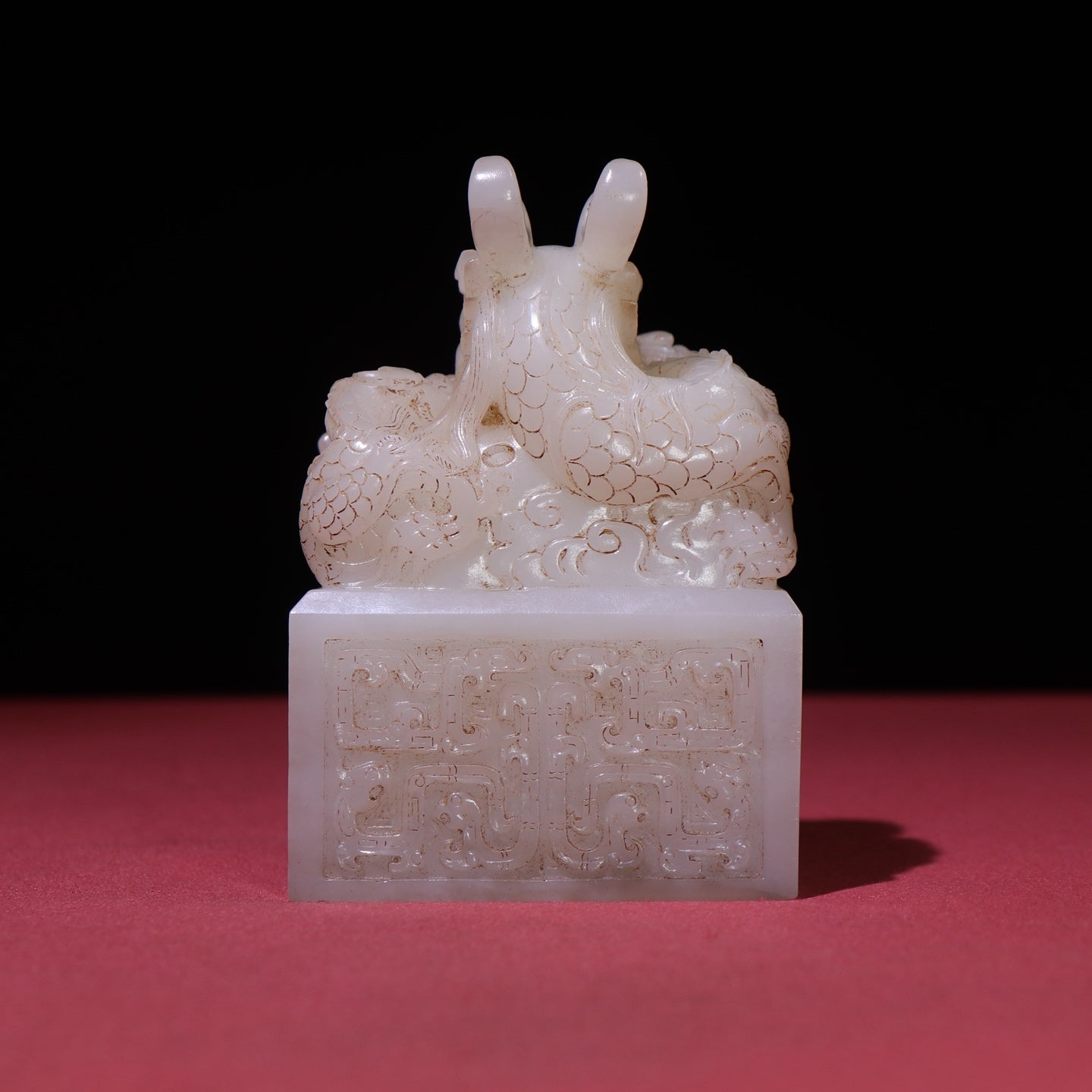 A0079 Vintage Chinese Qing Dynasty White Hetian Jade Carved Fortune Dragon Seal