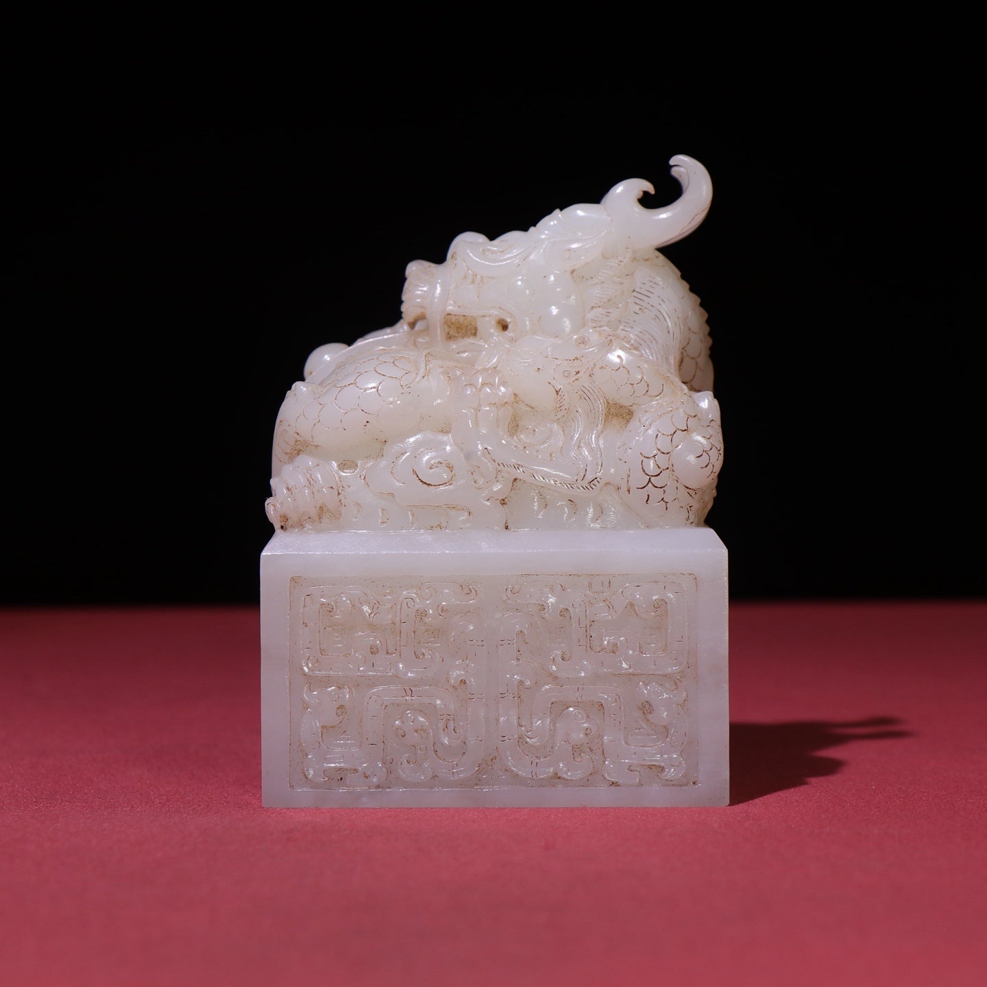 A0079 Vintage Chinese Qing Dynasty White Hetian Jade Carved Fortune Dragon Seal