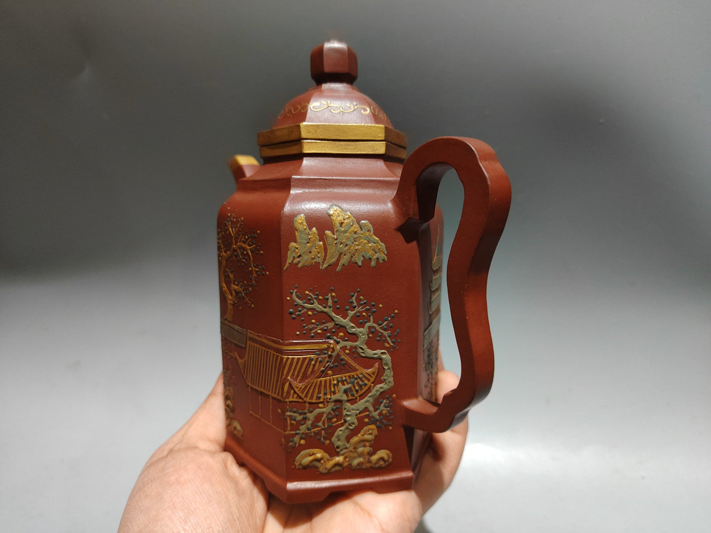 A0087 Chinese Gilt Gold Yixing Zisha Clay Scenery Design Teapot