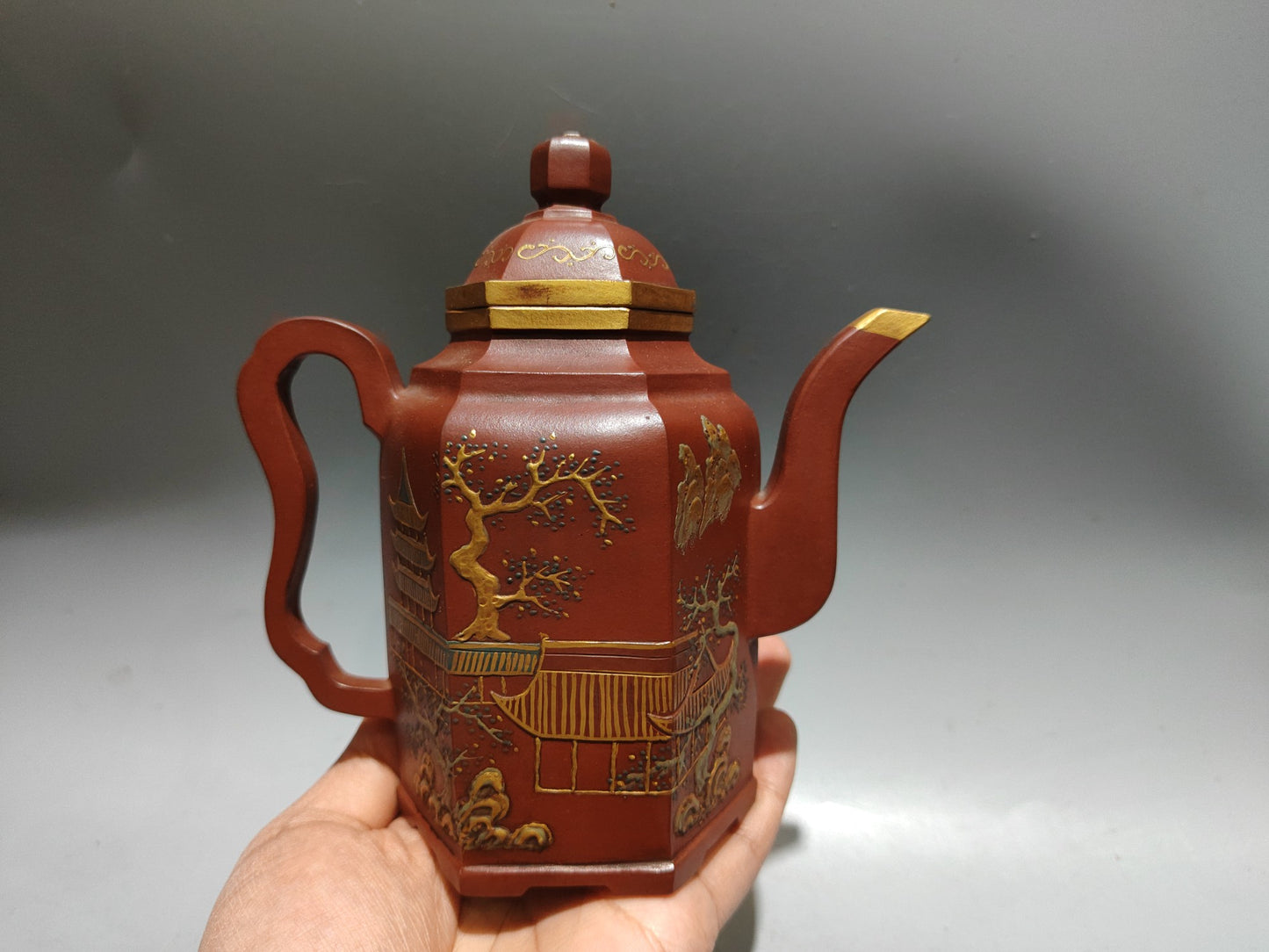 A0087 Chinese Gilt Gold Yixing Zisha Clay Scenery Design Teapot