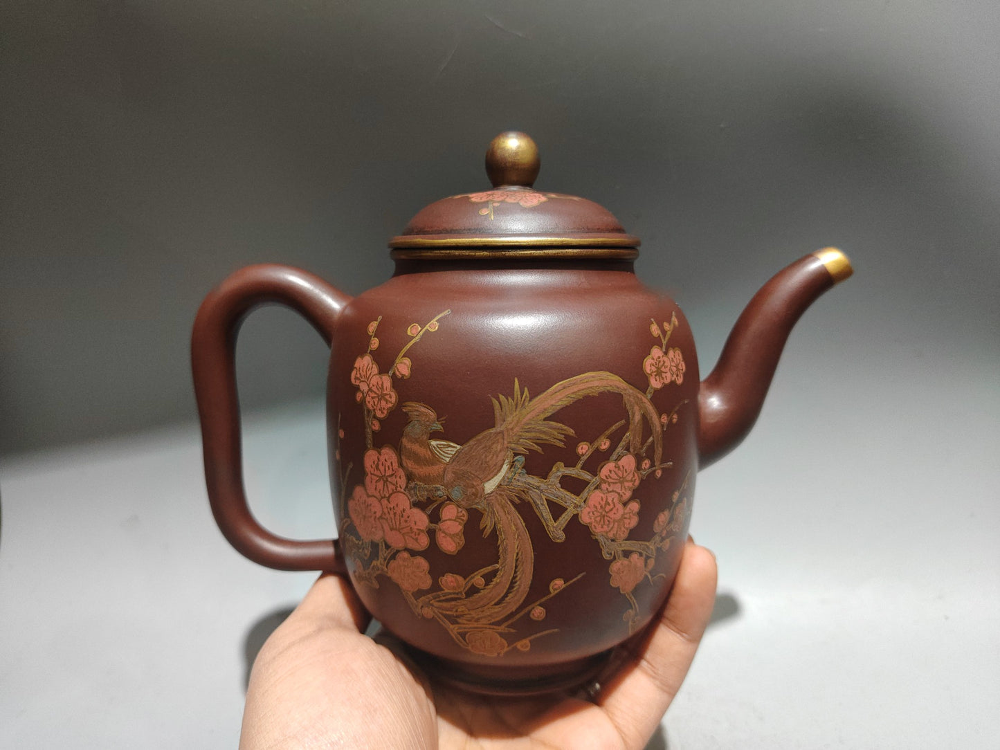 A0088 Chinese Gilt Gold Flower Bird Design Yixing Zisha Clay Teapot w Artist Signed