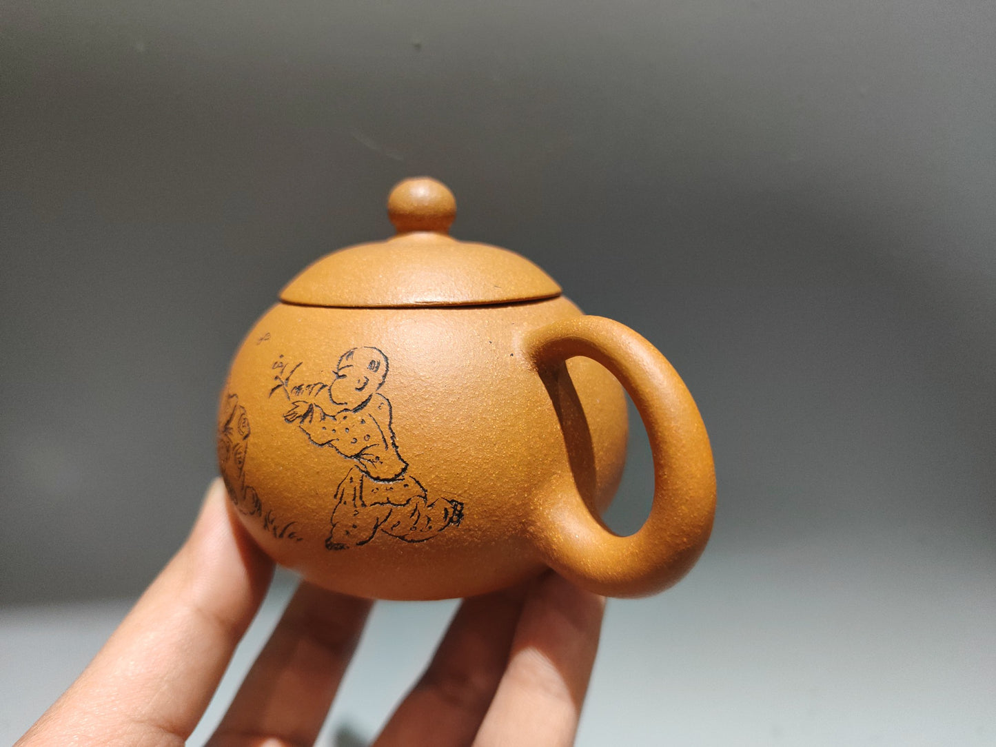 A0091 Chinese Yellow Yixing Zisha Clay Kid Design Teapot w Artist Signed