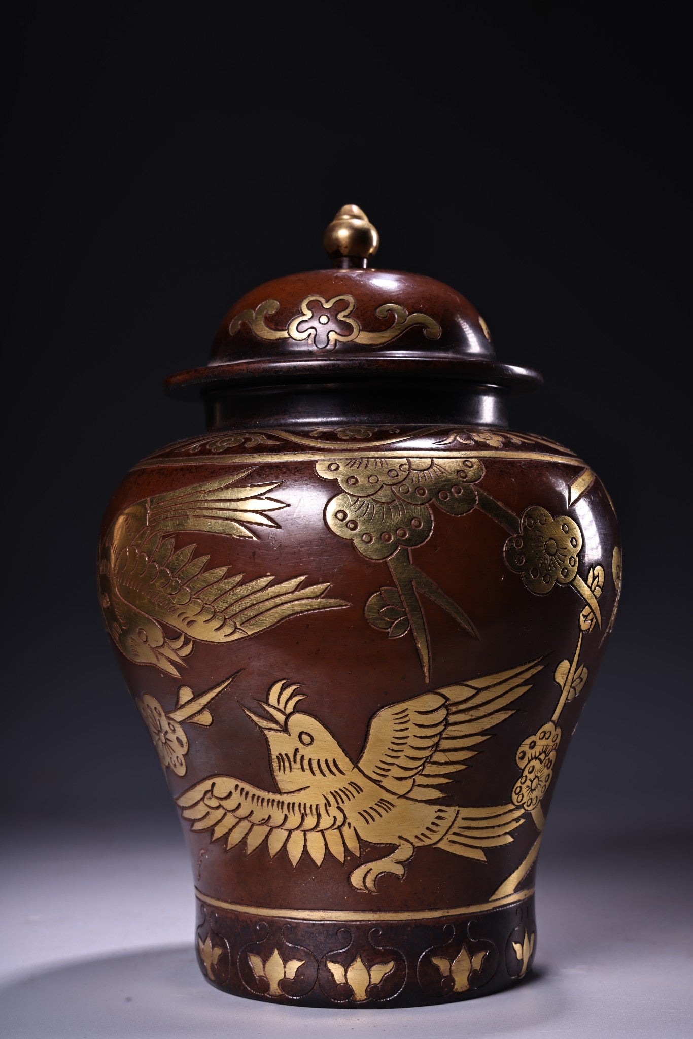 A0093 Vintage Chinese Gilt Gold Copper Plum Flower & Magpie Design Pot