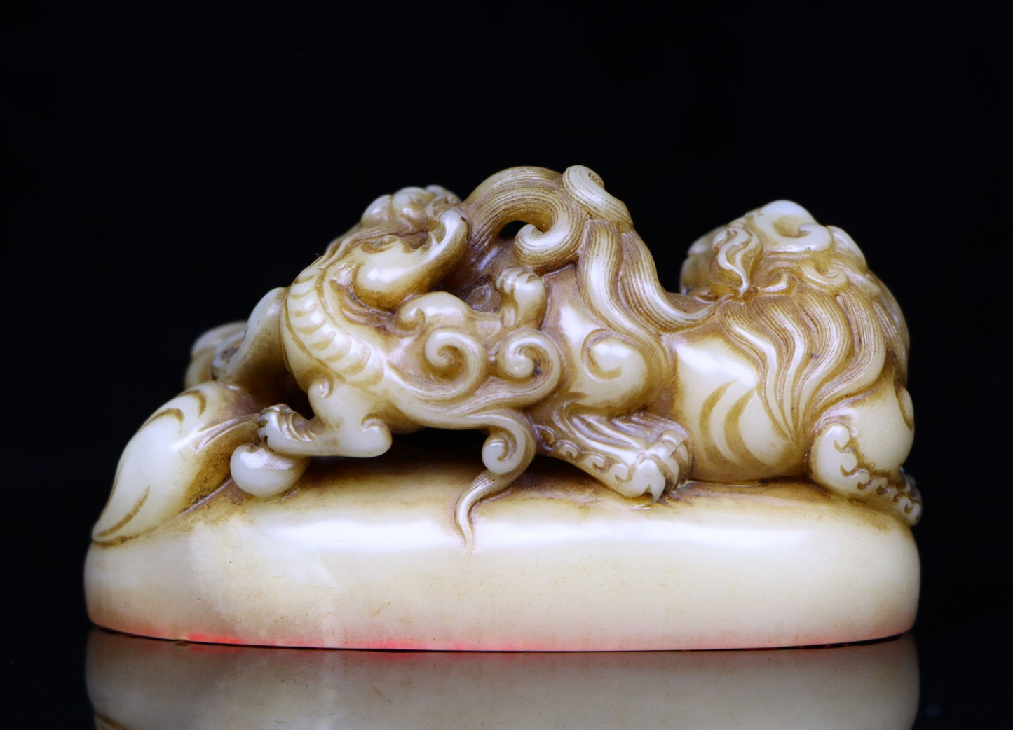 A0097 Old Chinese Shoushan Stone Carved Fortune Lion Seal w Box