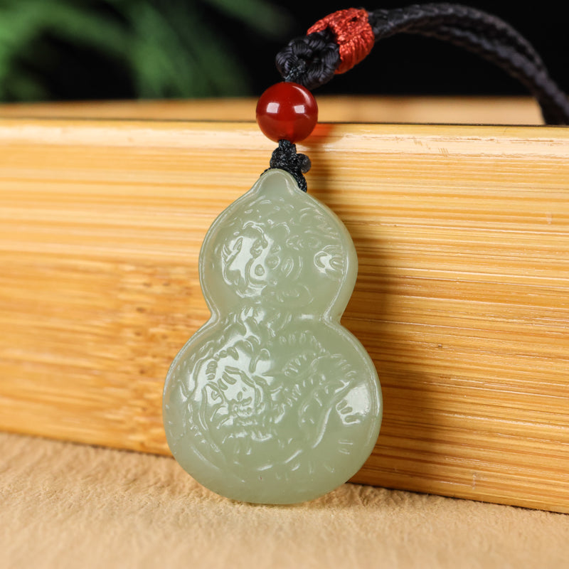 A0113 Chinese Natural Green Hetian Jade Gourd Pendant