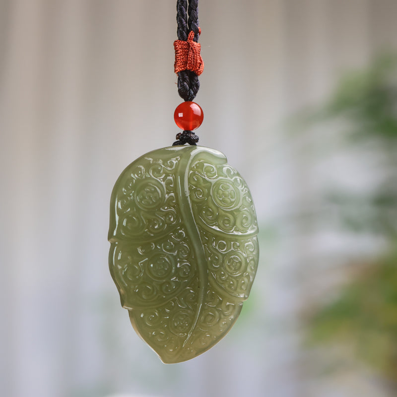 A0120 Chines Natural Green Hetian Jade Carved Leaf Pendant