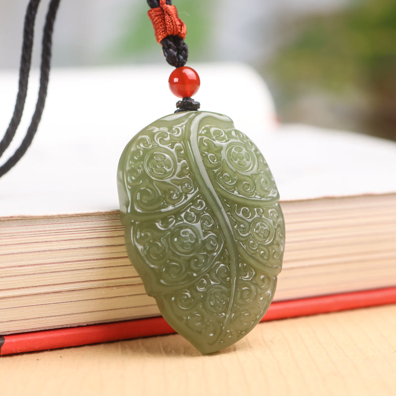 A0120 Chines Natural Green Hetian Jade Carved Leaf Pendant