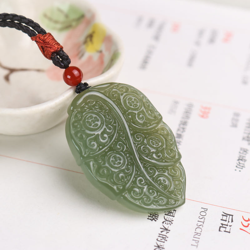 A0120 Chines Natural Green Hetian Jade Carved Leaf Pendant