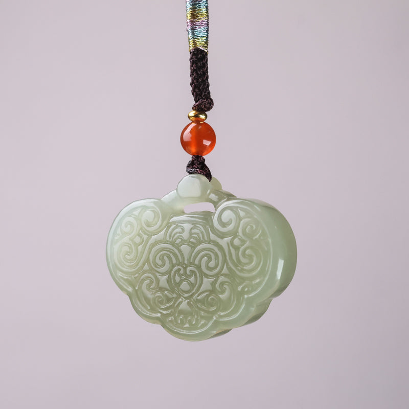 A0121 Chinese Natural Hetian Jade Carved Ruyi Pendant