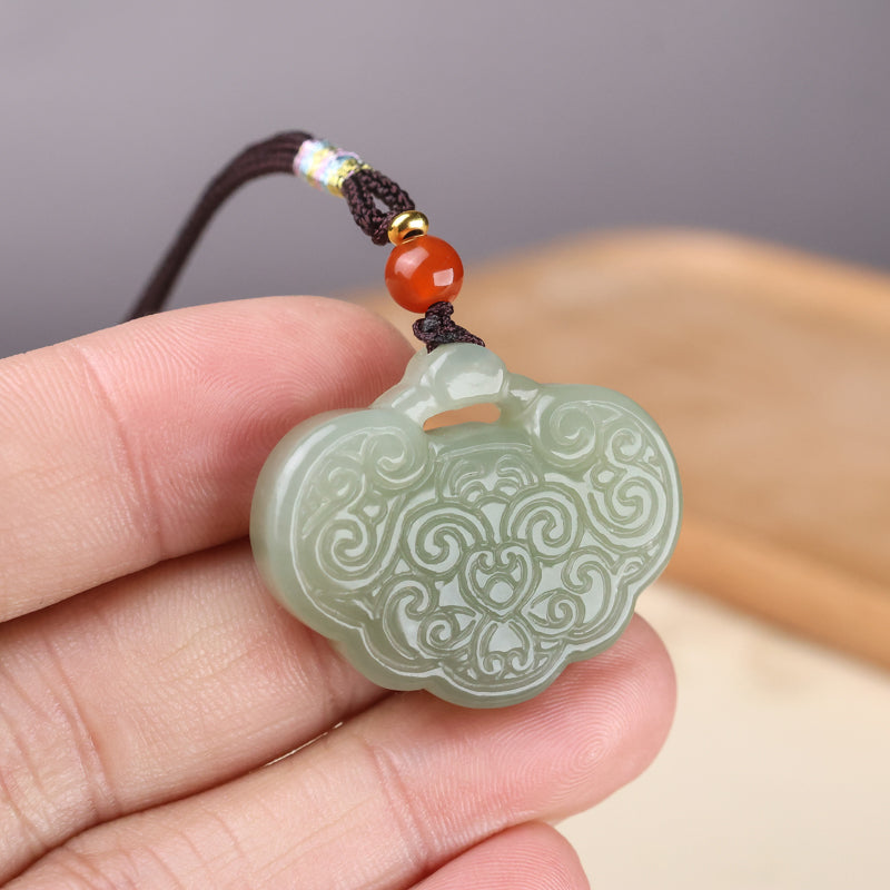 A0121 Chinese Natural Hetian Jade Carved Ruyi Pendant