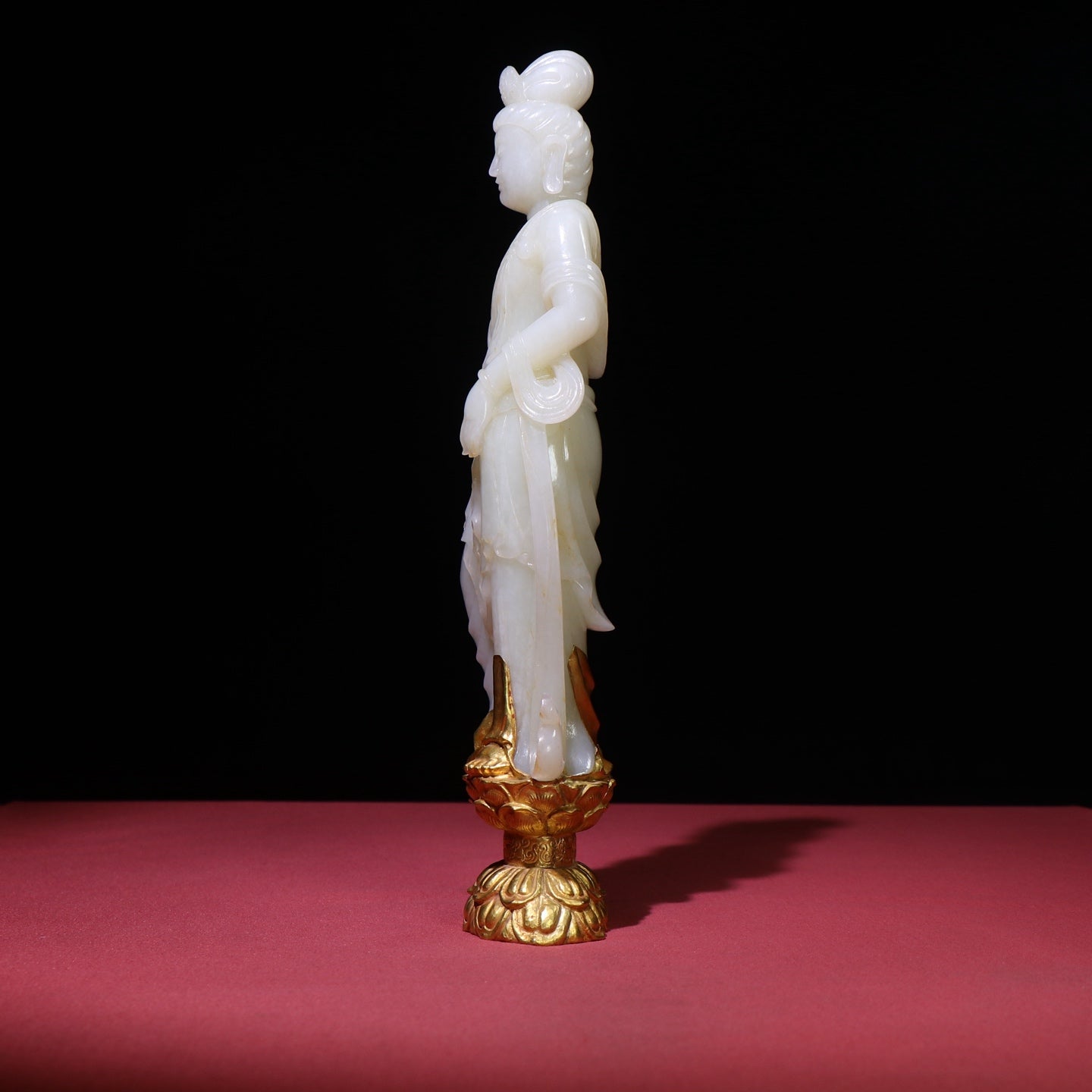 A0139 High Quality Chinese Gilt Gold Inlay White Hetian Jade Kwan-yin Statue