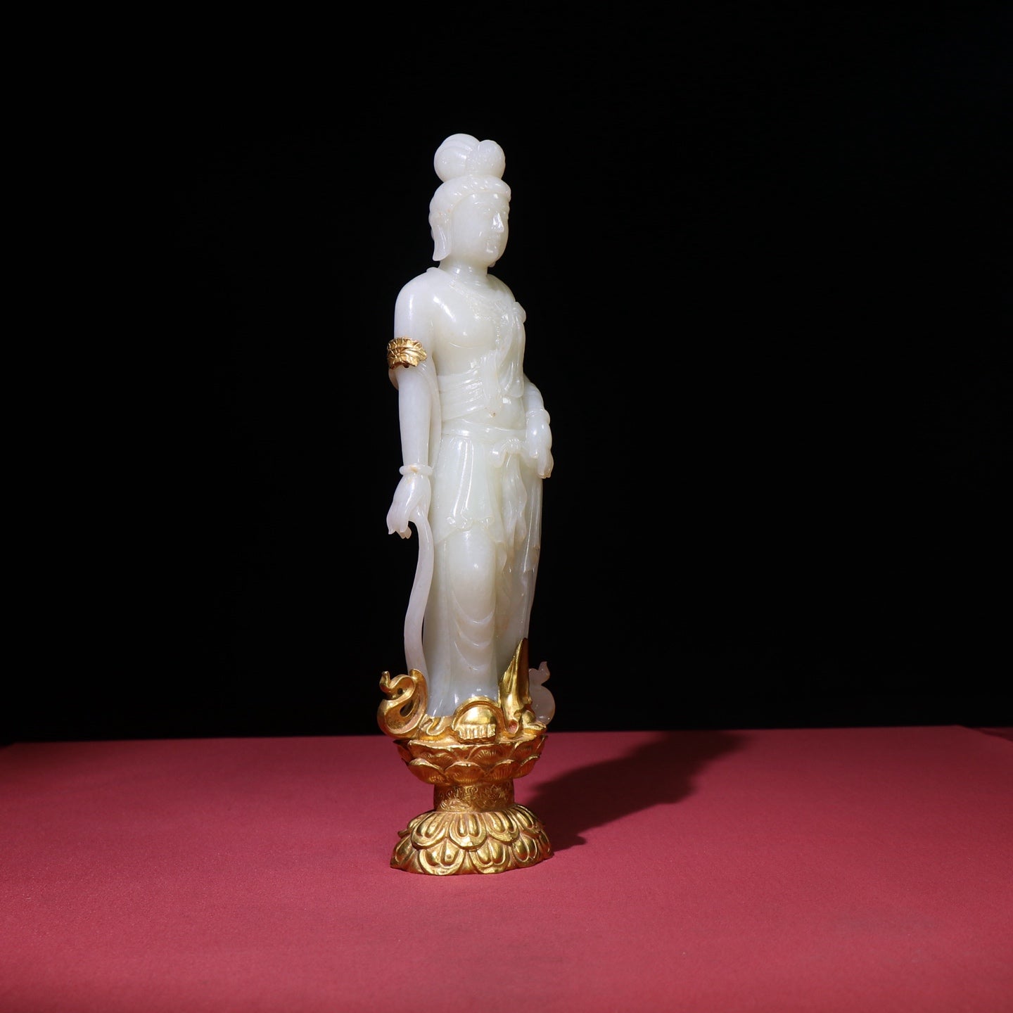 A0139 High Quality Chinese Gilt Gold Inlay White Hetian Jade Kwan-yin Statue