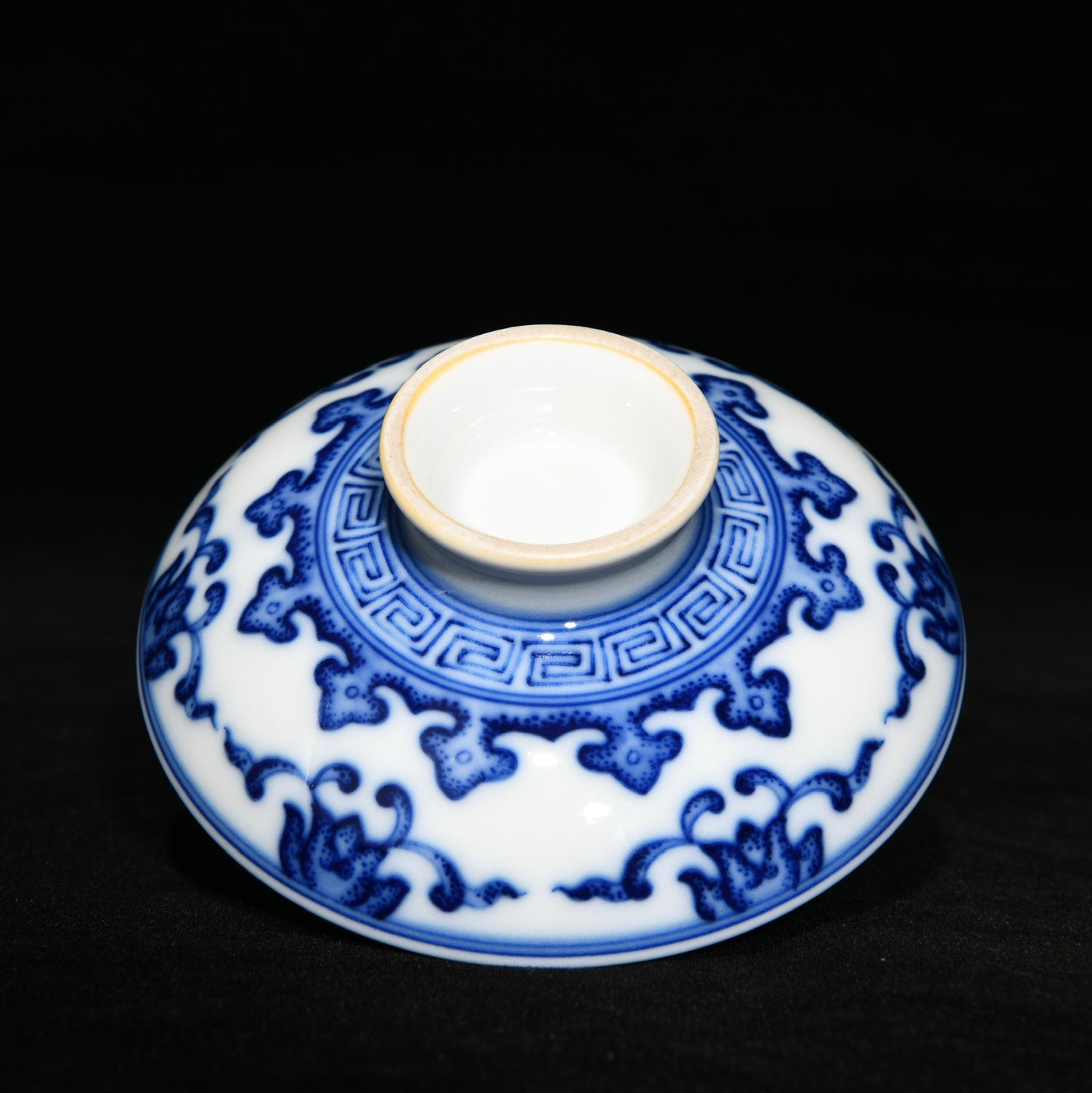 A0140 Chinese Blue And White Porcelain Peach & Litchi,Chayote Design Tea Bowl