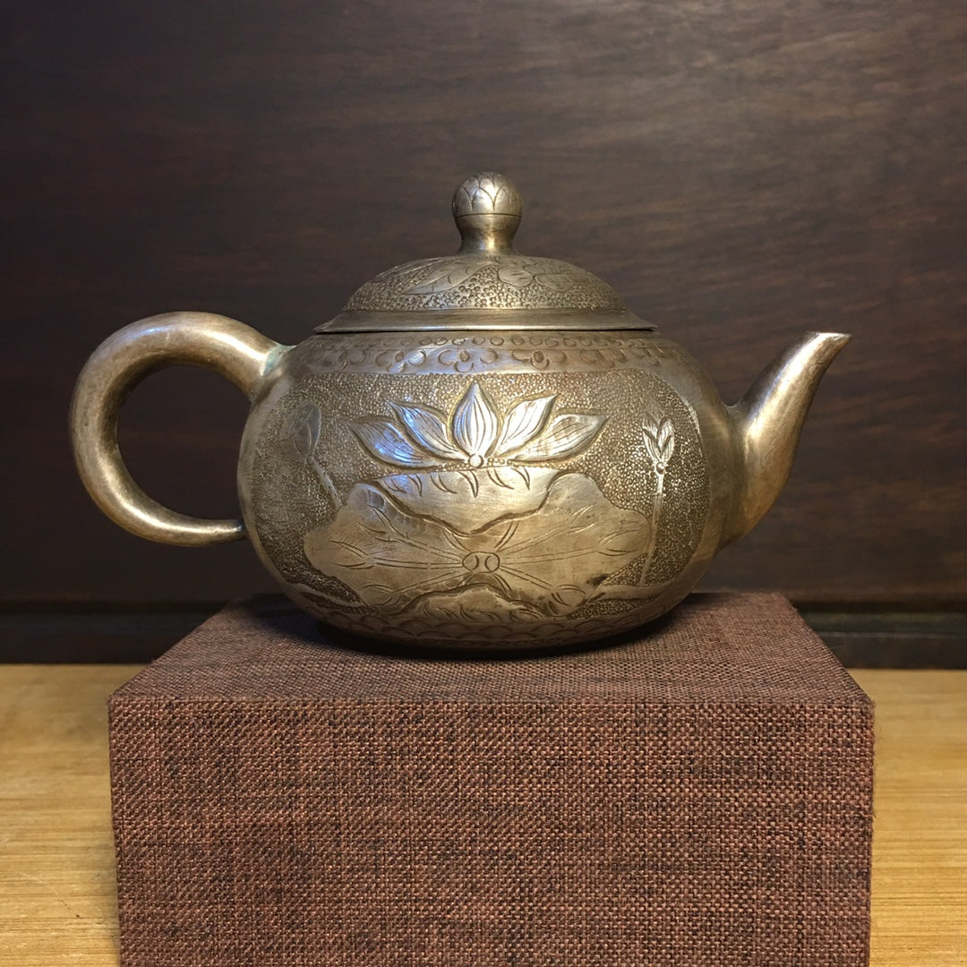 A0147 Vintage Chinese Pure Silver Flower Design Teapot