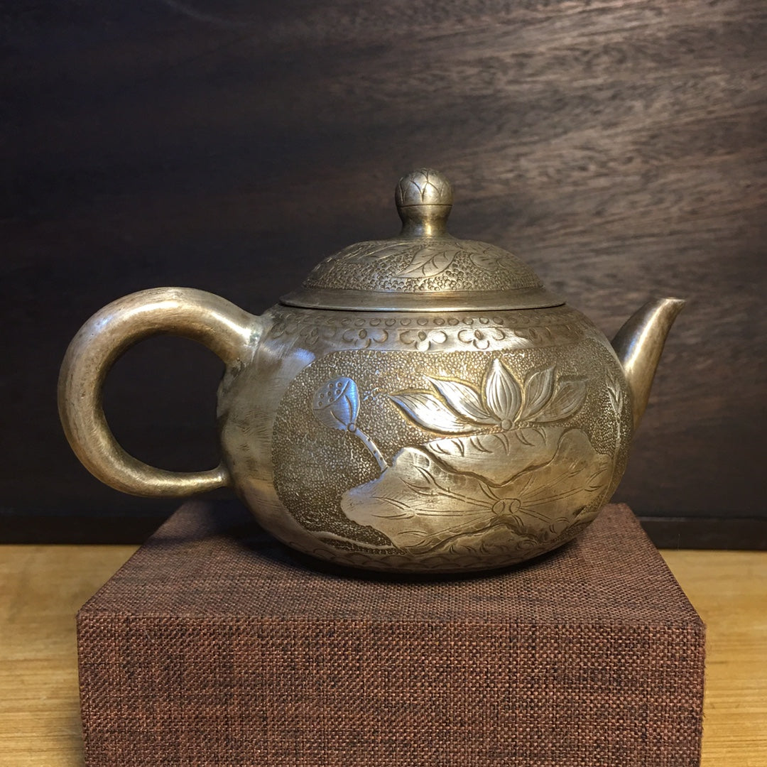 A0147 Vintage Chinese Pure Silver Flower Design Teapot