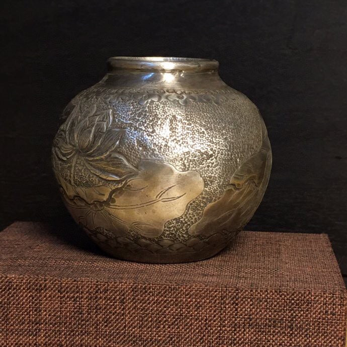 A0148 Old Chinese Pure Silver Lotus Flower Design Pot