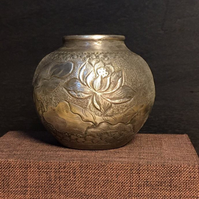 A0148 Old Chinese Pure Silver Lotus Flower Design Pot