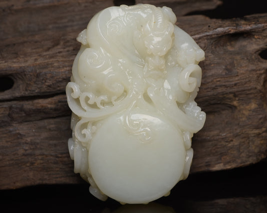 A0157 Chinese Natural Hetian Jade Carved Fortune Dragon Pendant