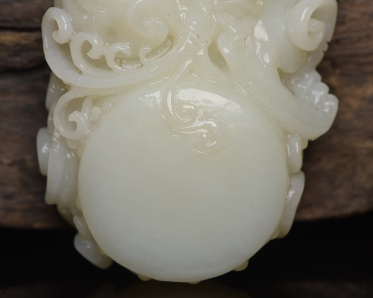 A0157 Chinese Natural Hetian Jade Carved Fortune Dragon Pendant