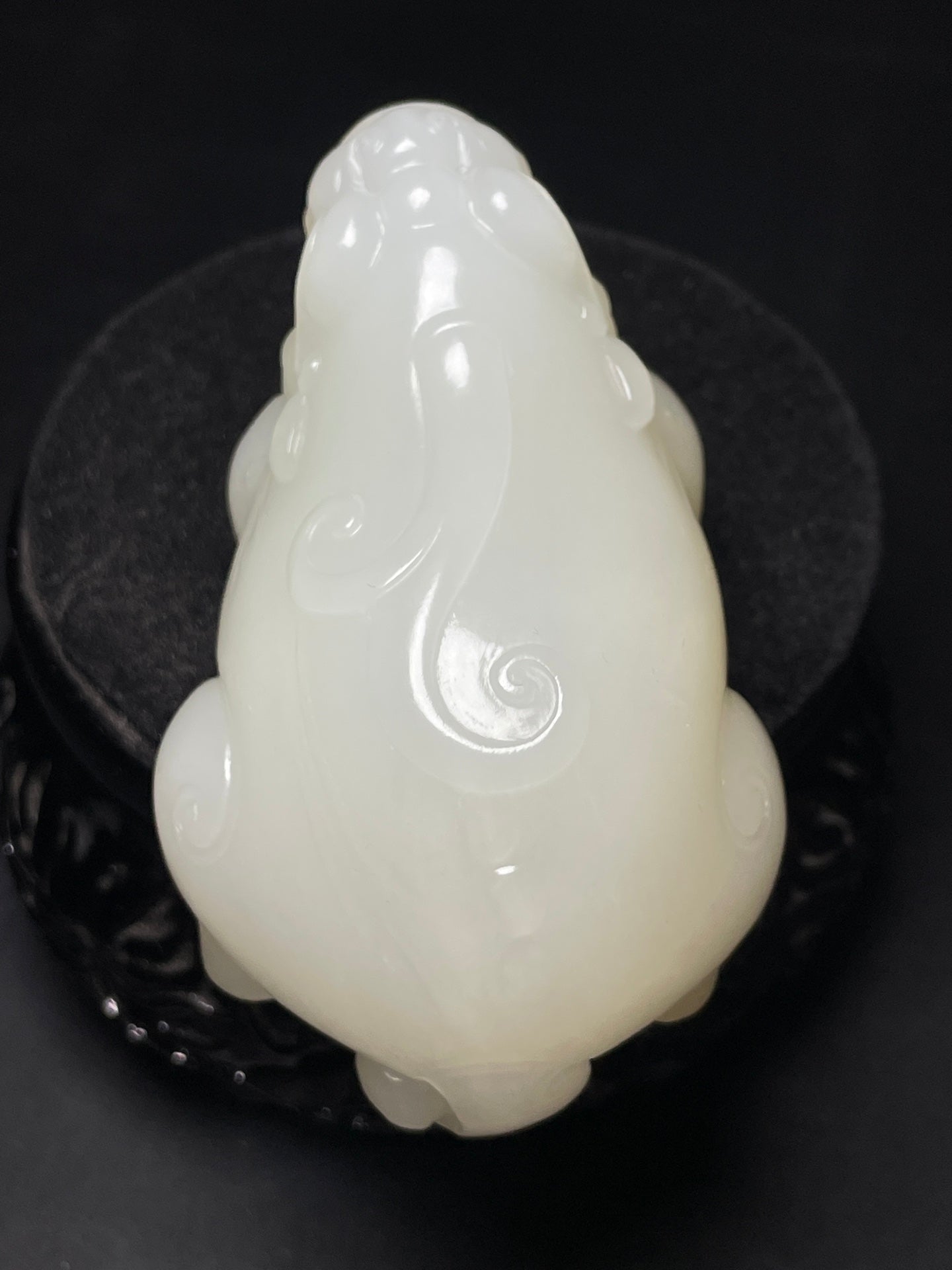 A0183 Superb Chinese Hetian Jade Carved Fortune Pixiu Statue