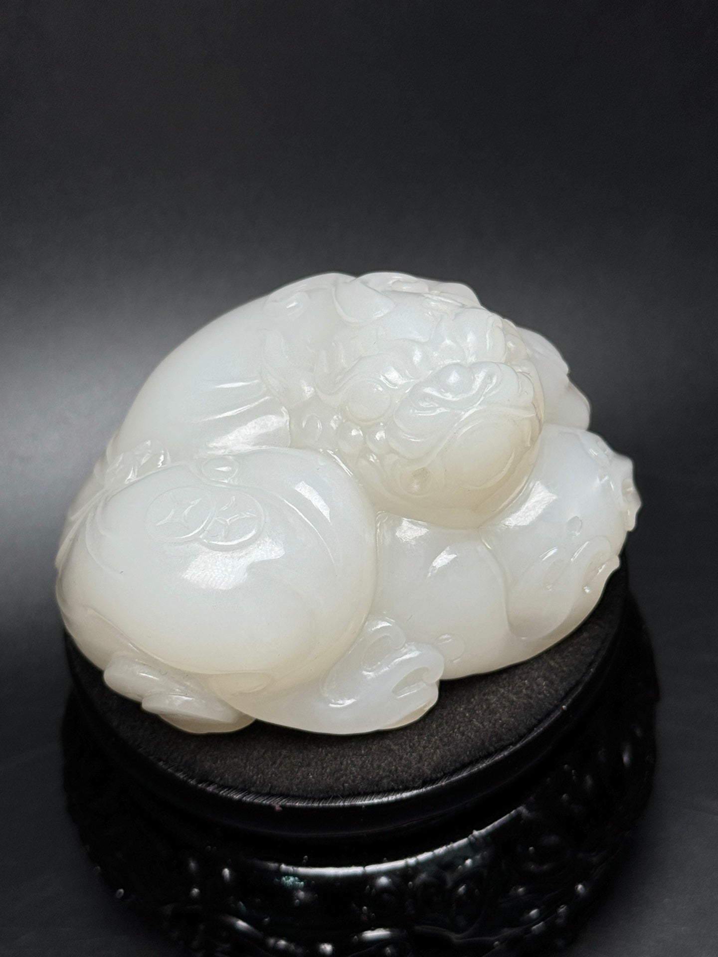 A0184 Superb Chinese White Hetain Jade Carved Fortune Toad Statue