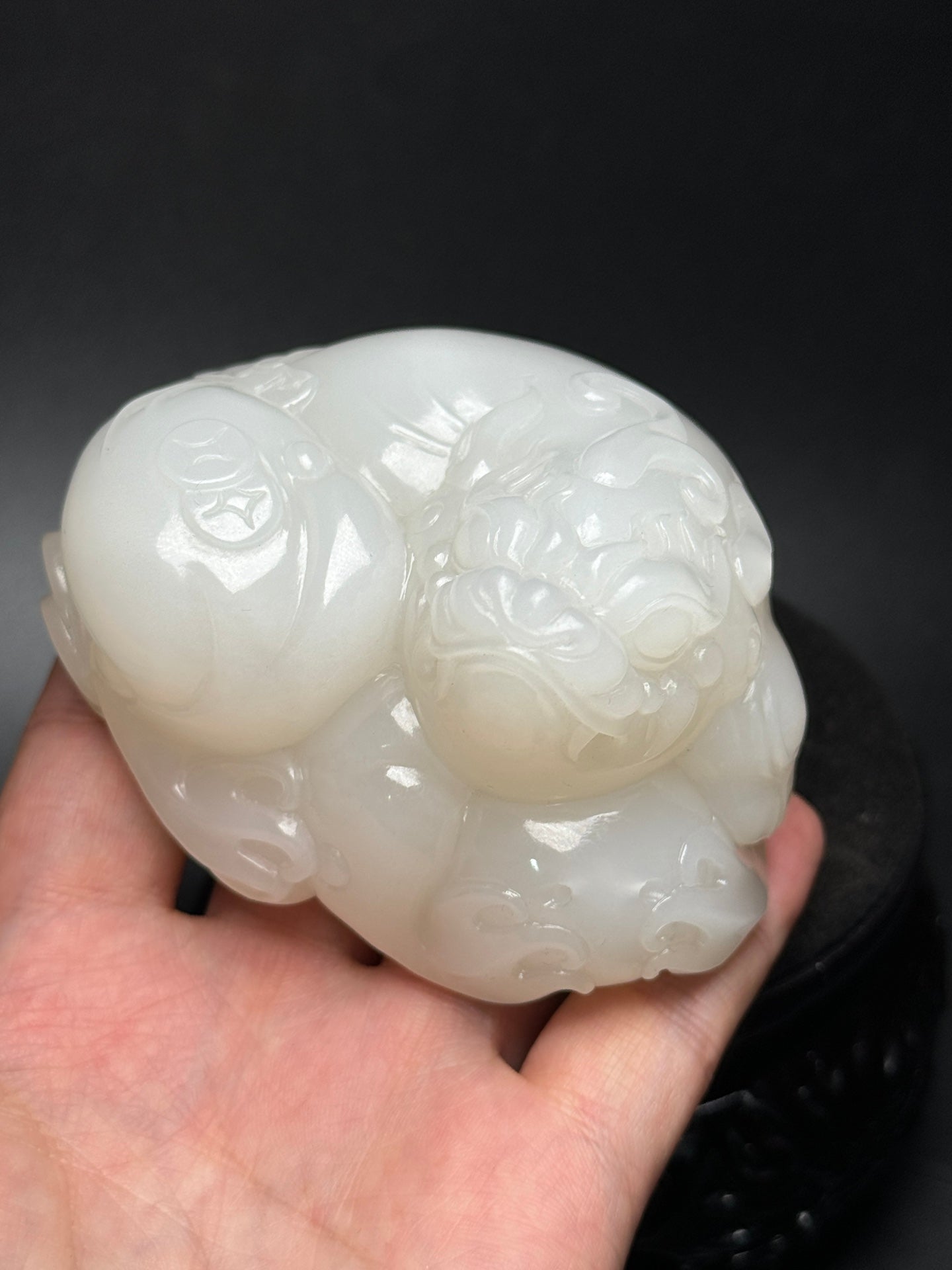 A0184 Superb Chinese White Hetain Jade Carved Fortune Toad Statue