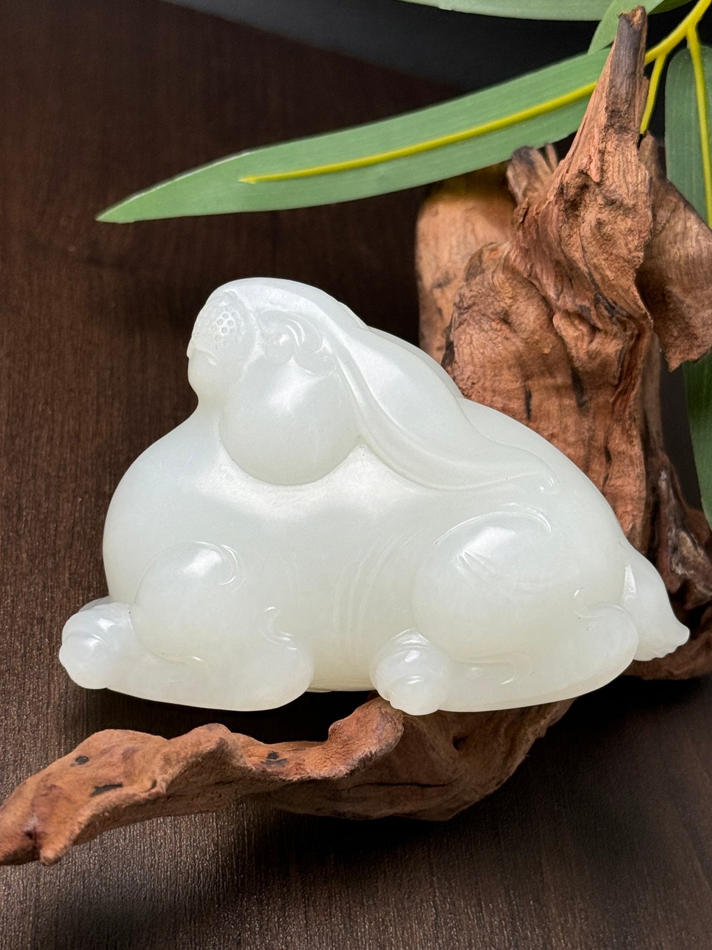 A0187 Chinese Natural White Hetian Jade Carved Rabbit Statue