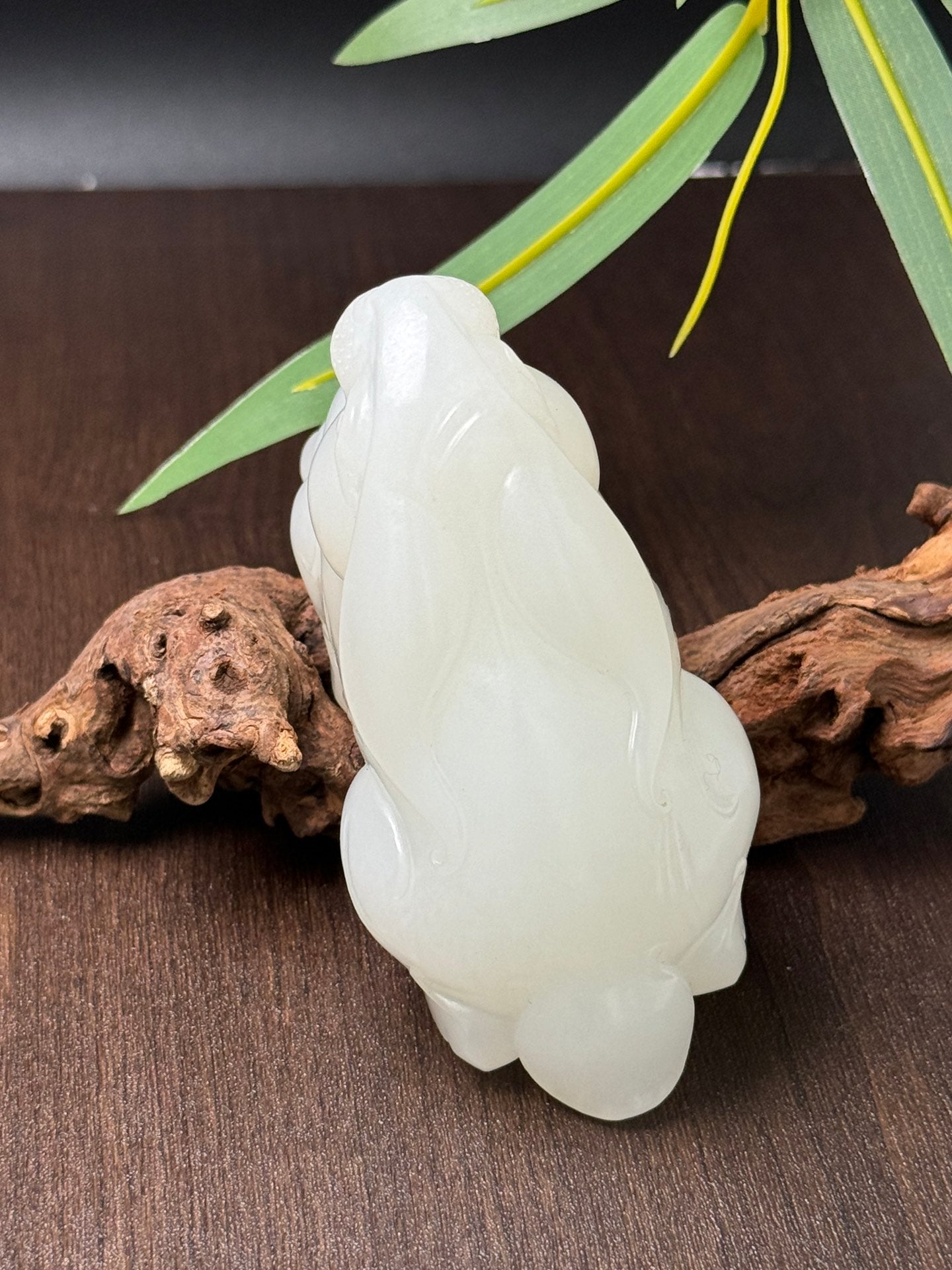 A0187 Chinese Natural White Hetian Jade Carved Rabbit Statue