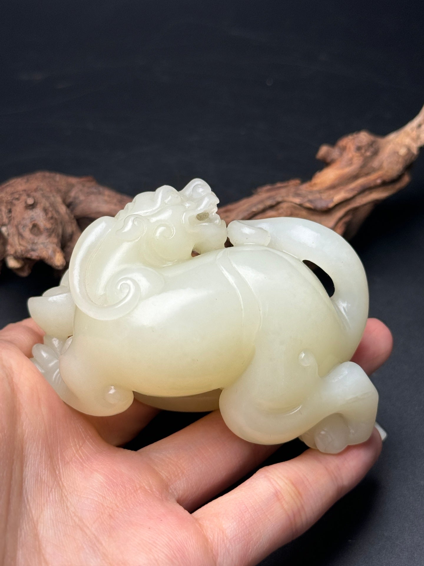 A0188 Chinese Natural Hetian Jade Carved Pixiu Statue