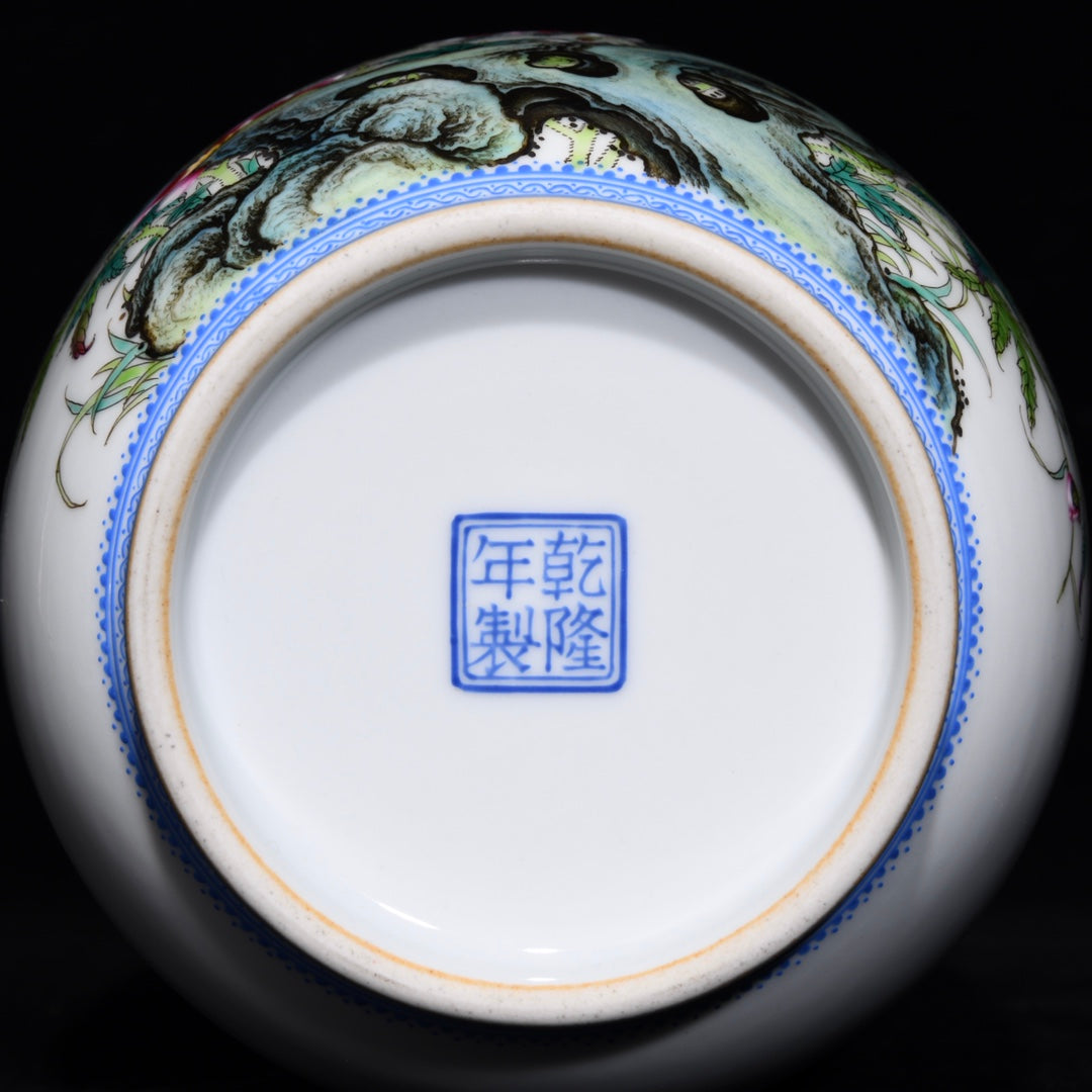 A0191 Chinese Gilt Gold Blue And White Porcelain Famille Rose Flower & Butterfly Design Porcelain Pot