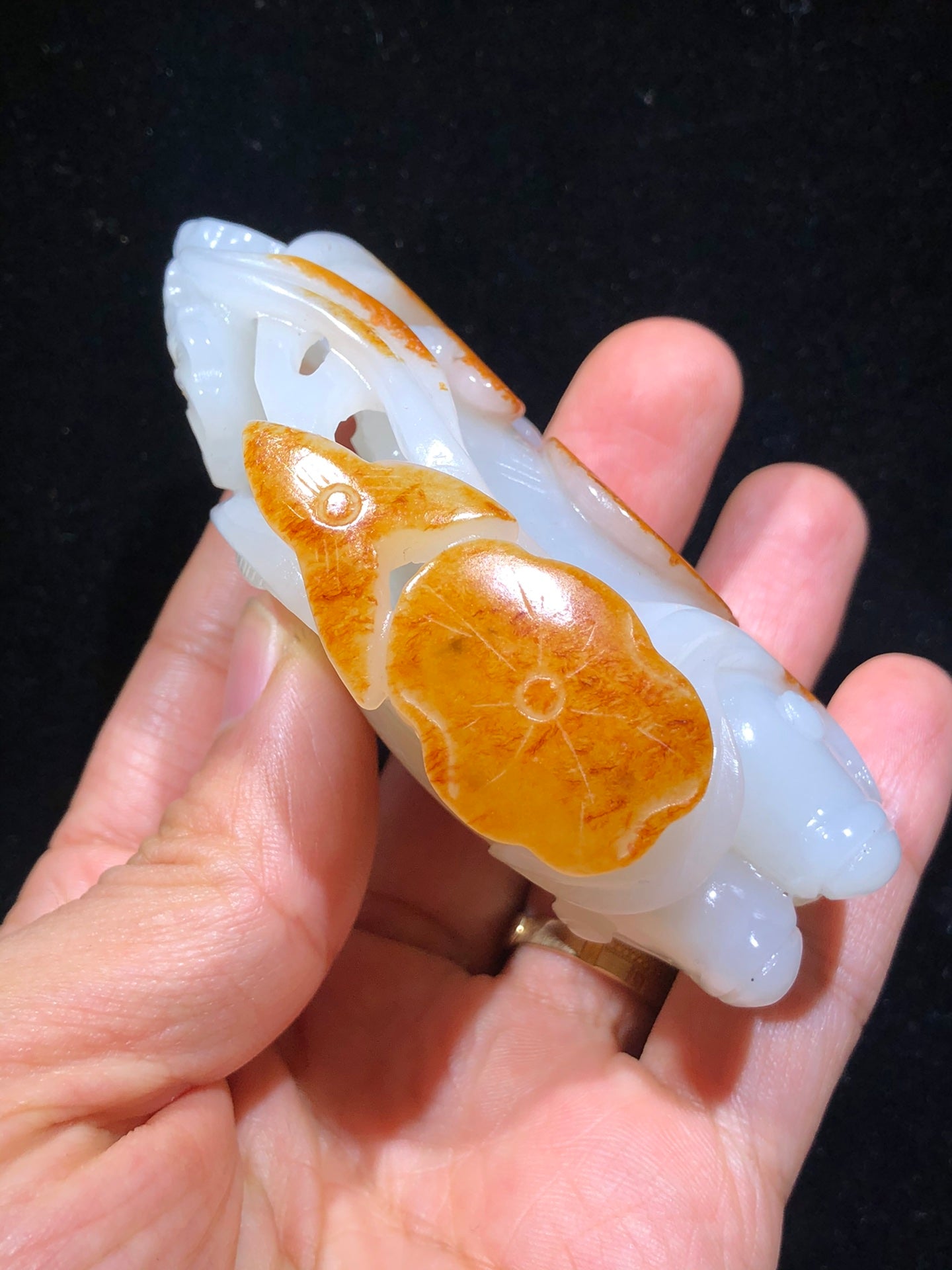 A0196 Superb Chinese Hetian Jade Carved Fish & Lotus Leaf Statue