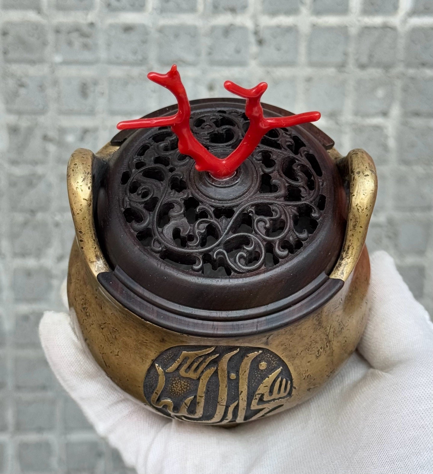 A0201 Vintage Chinese Brass Double Ears 3 Legs Incense Burner w Zitan Wood Inlay Red Coral Lid