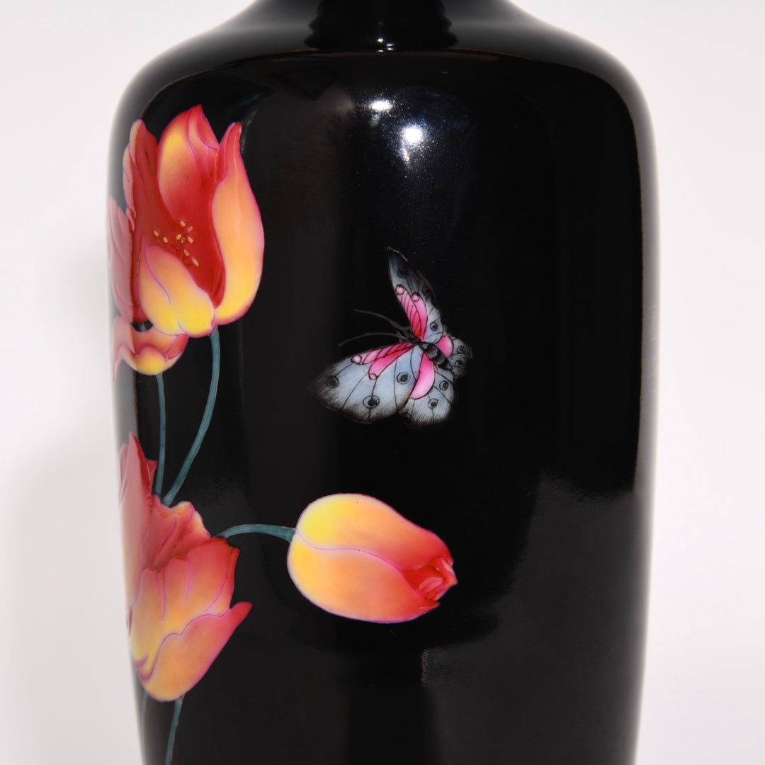 A0205 A Pair Chiense Black Glaze Famille Rose Flower Design Porcelain Vase