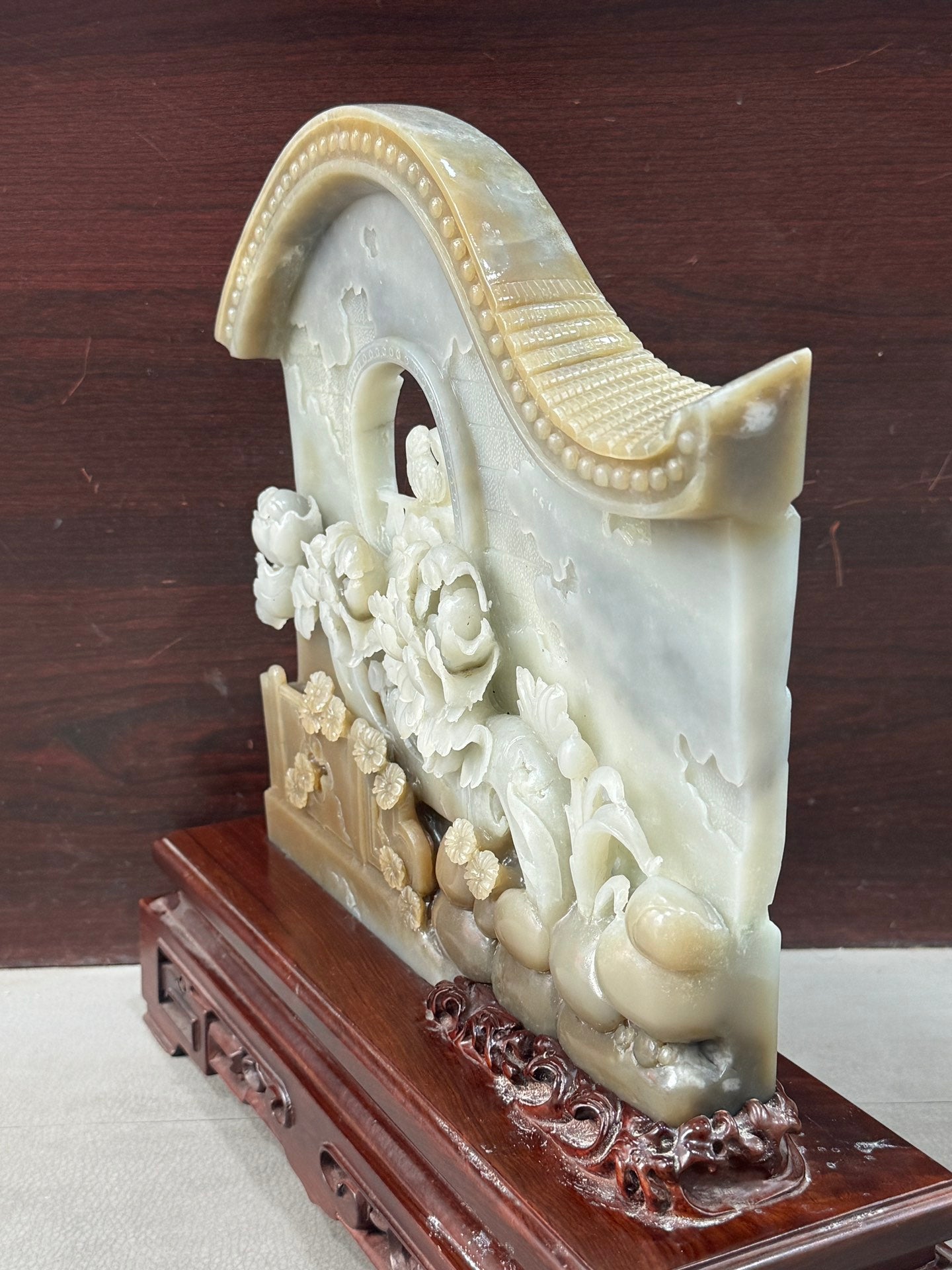 A0207 High Quality Chinese Natural Hetian Jade Carved Peony & Bird Screen