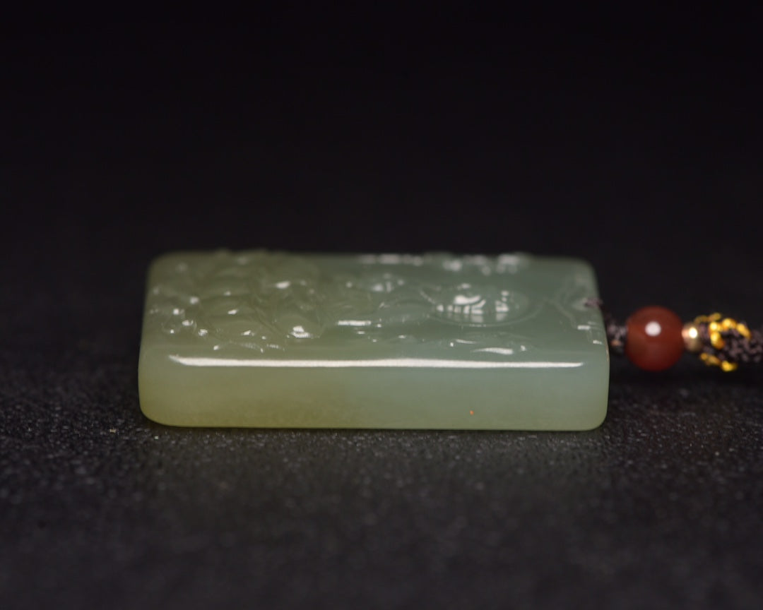 A0224 Chinese Natural Hetian Jade Carved Kwan-yin Pendant