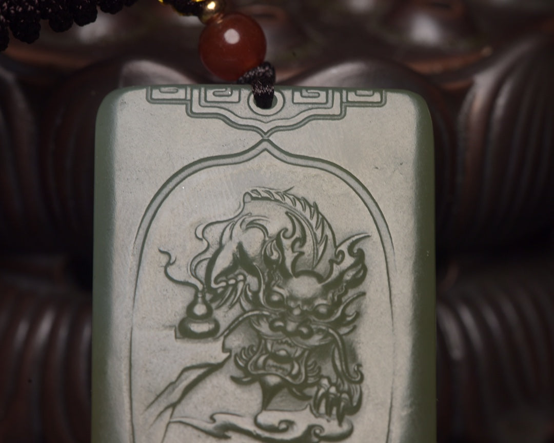 A0224 Chinese Natural Hetian Jade Carved Kwan-yin Pendant