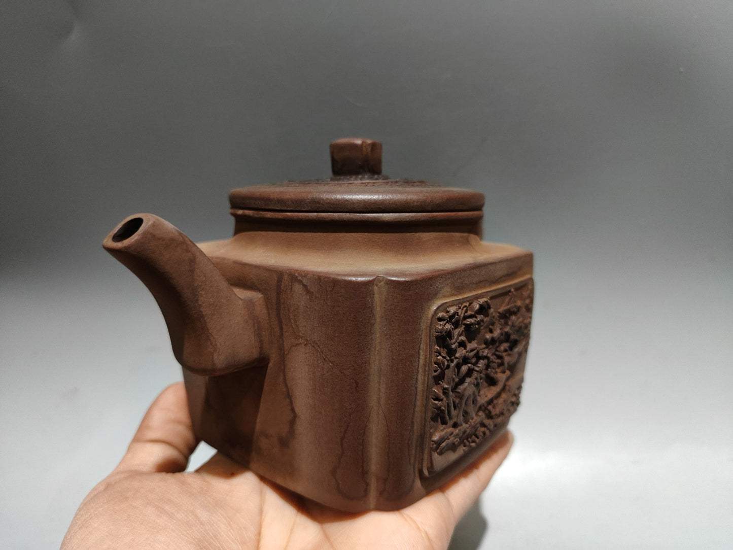 A0230 Vintage Chinese Yixing Zisha Clay Teapot w Artist Signed