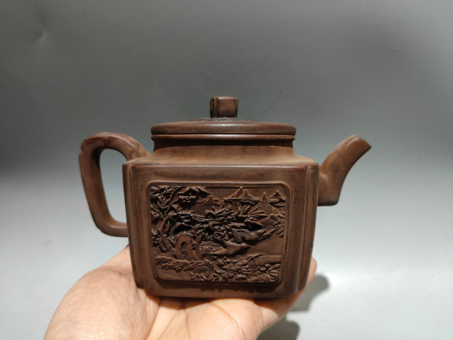 A0230 Vintage Chinese Yixing Zisha Clay Teapot w Artist Signed