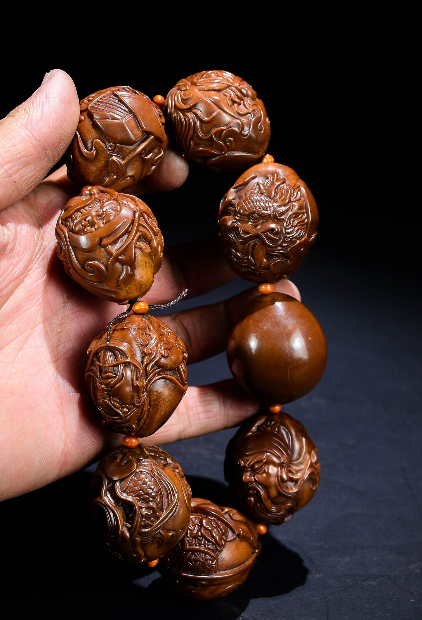 A0236 Old Chinese Olive Nut Carved Guangong Beads Bracelet