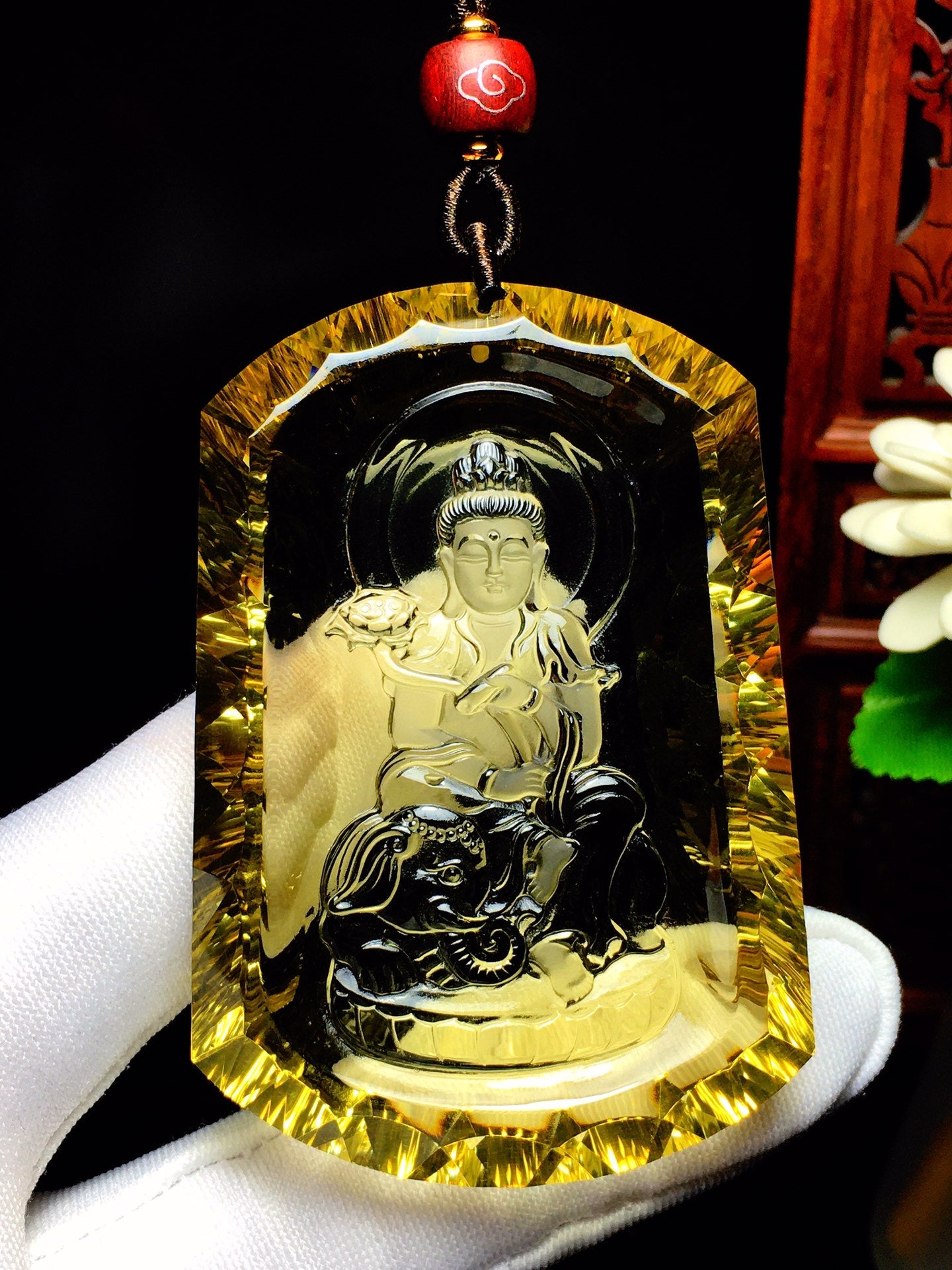 A0237 Natural Yellow Crystal Carved Samantabhadra Bodhisattva Pendant