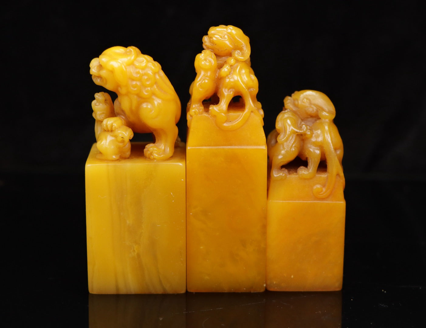 A0239 Three Old Chinese Shoushan Stone Tianhuang Stone Carved Beast Seal w Box