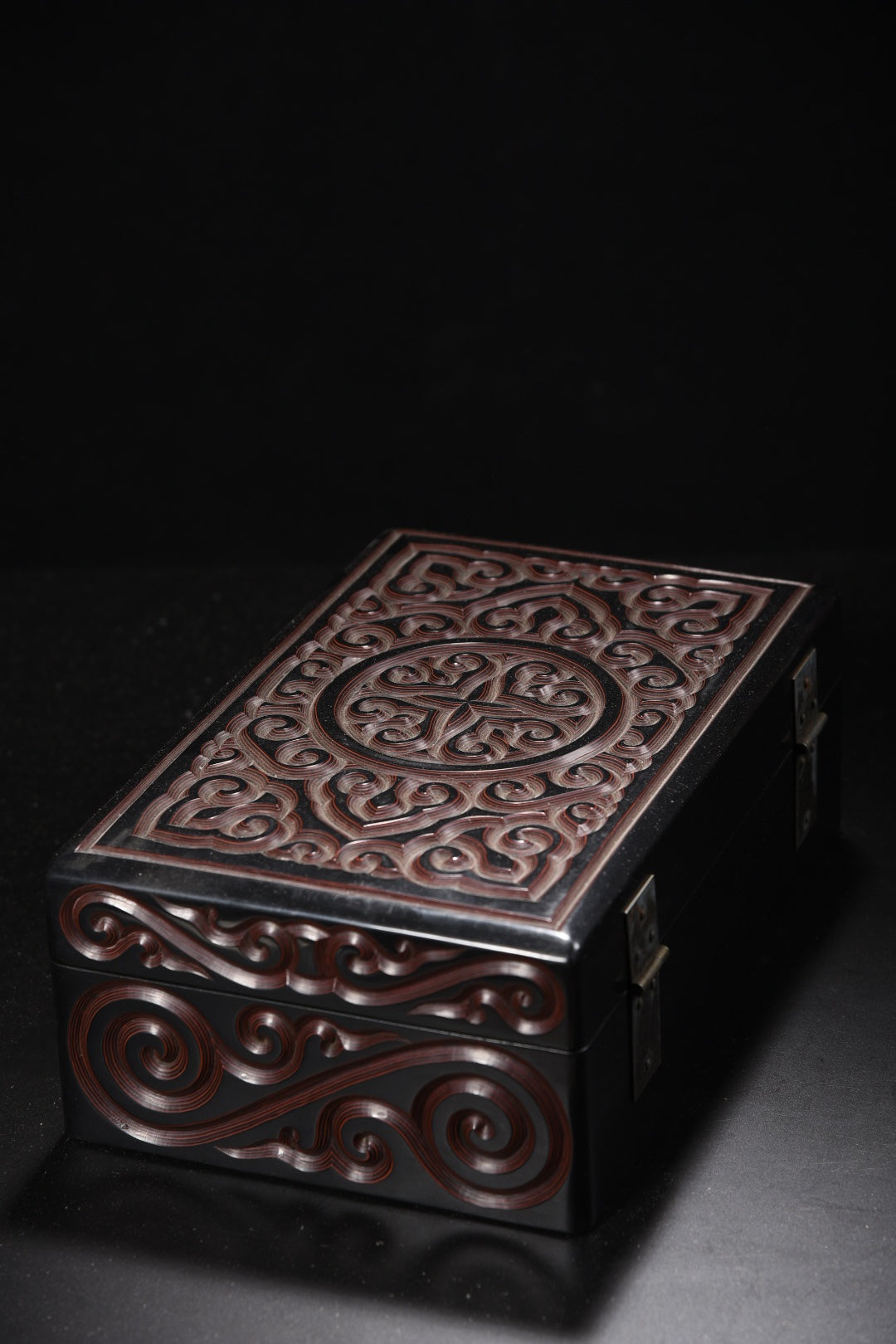 A0257 Vintage Chinese Black Lacquerware Low Relief Cloud Design Jewellery Box