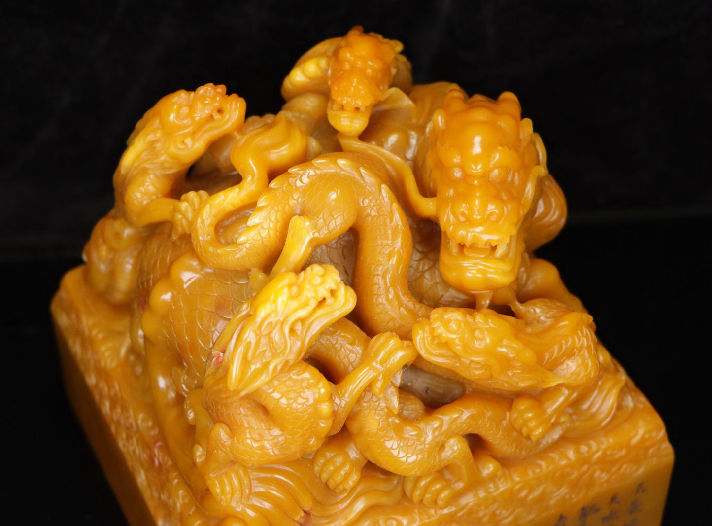 A0263 Vintage Chinese Shoushan Stone Tianhuang Stone Carved Five Dragon Poetic Prose Seal