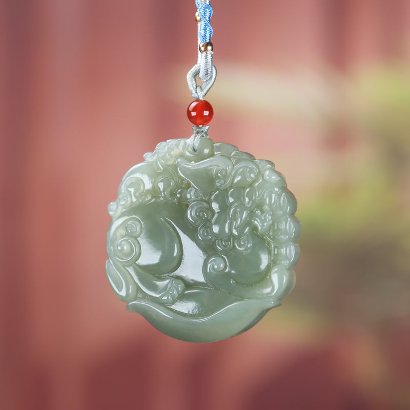 A0274 Chinese Natural Green Hetian Jade Carved Pixiu Pendant