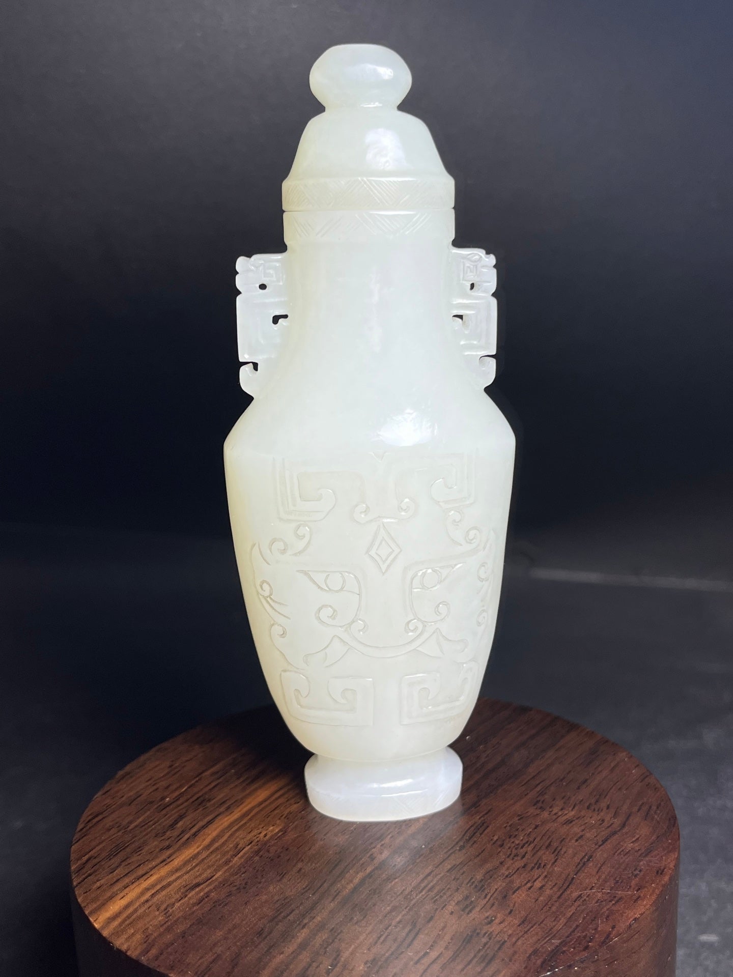 A0277 Old Chinese White Hetian Jade Carved Beast Face Design Bottle