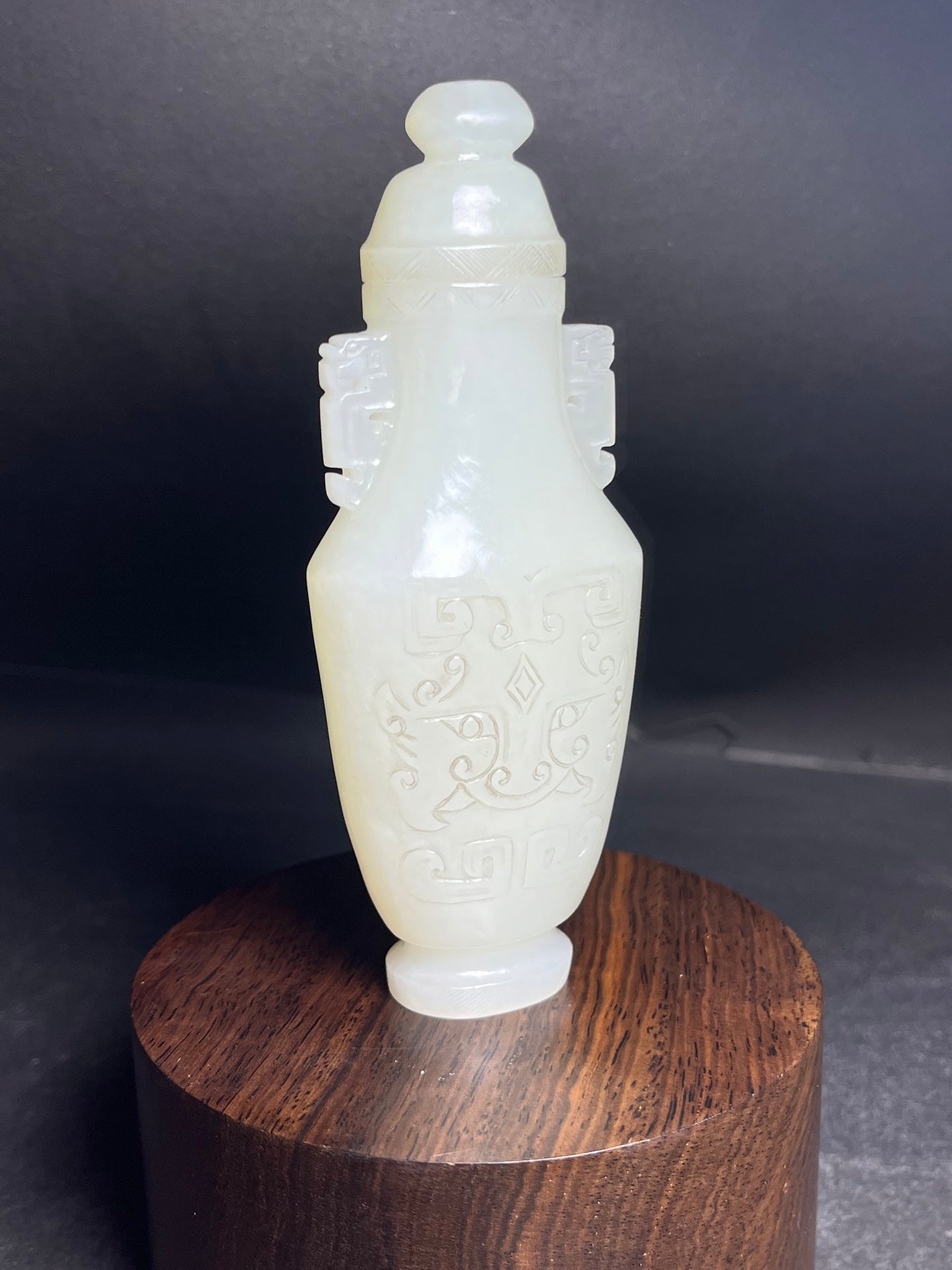 A0277 Old Chinese White Hetian Jade Carved Beast Face Design Bottle