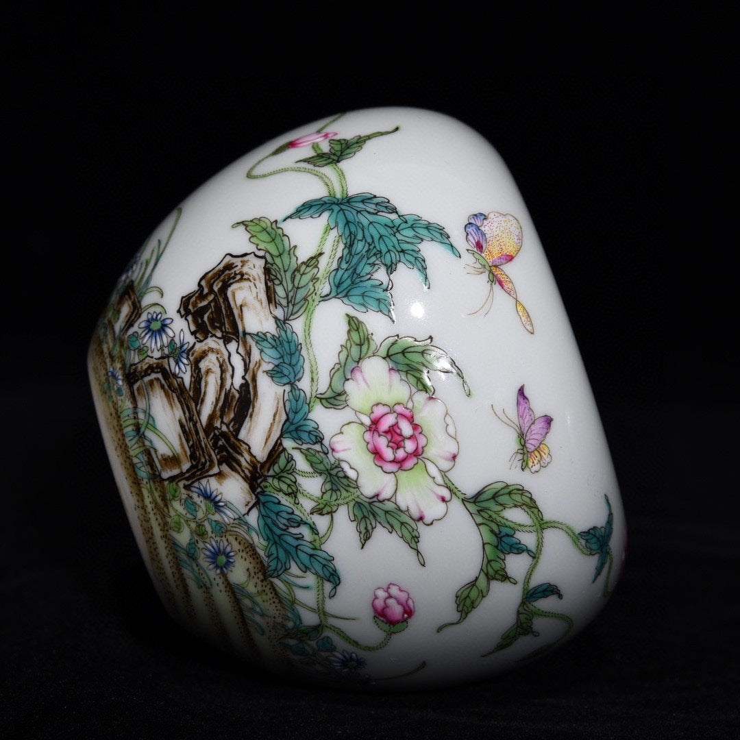 A0286 Chinese Famille Rose Flower & Butterfly Porcelain Pot