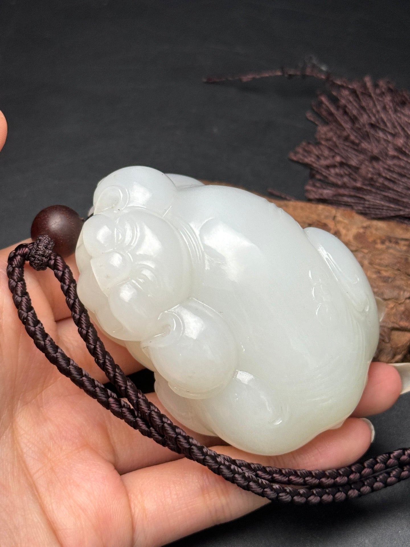 A0299 High Quality Chinese White Hetian Jade Carved Fortune Pig Statue